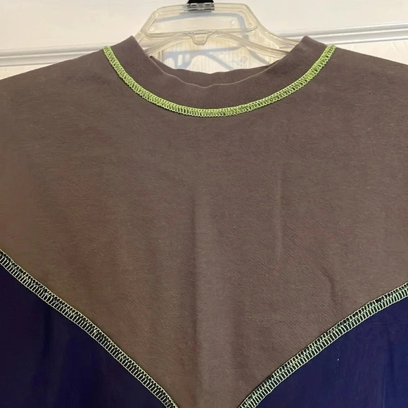 Urban Outfitters women’s gray and blue color block sweatshirt size small - Picture 2 of 8